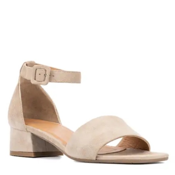 NEW Aquatalia Hildy Suede Sandals Taupe Size 6.5 - Picture 1 of 7